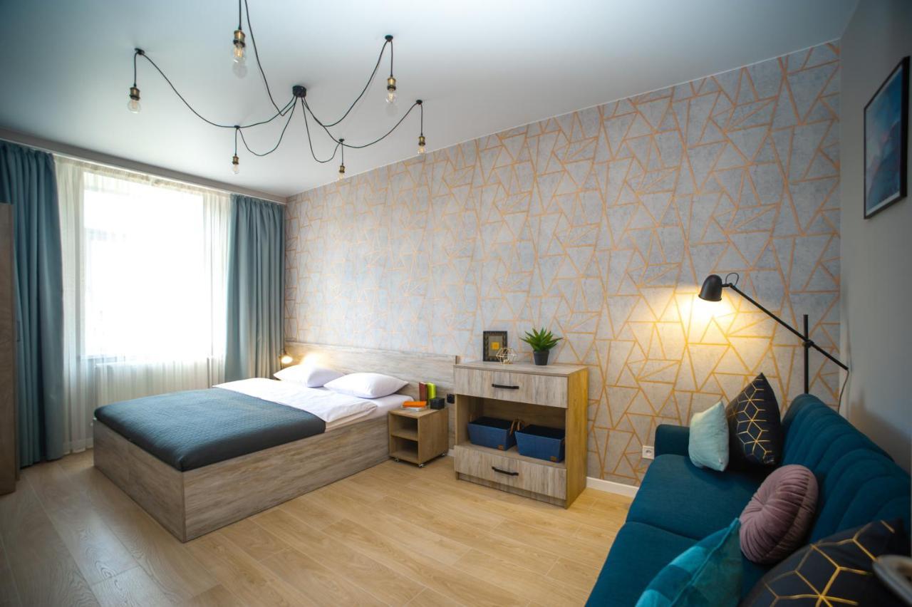 3 Bedroom, 2 Bathroom Apartment Near Forum Lviv Eksteriør bilde