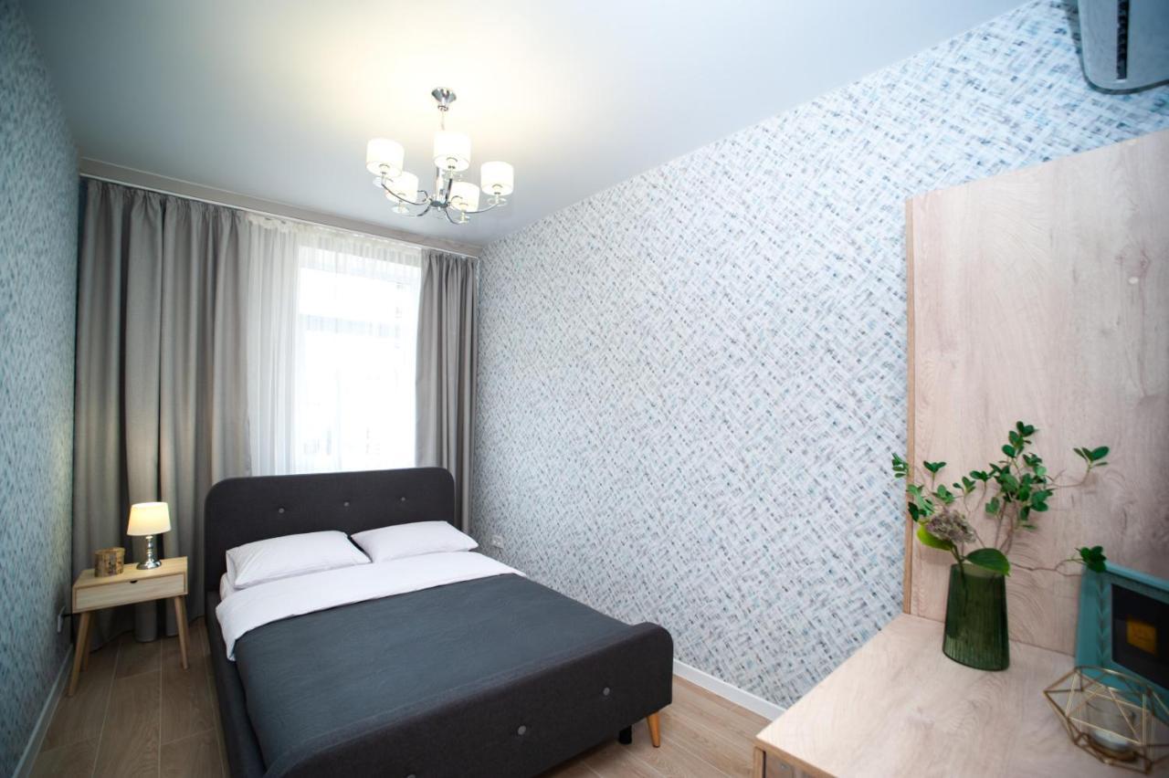 3 Bedroom, 2 Bathroom Apartment Near Forum Lviv Eksteriør bilde