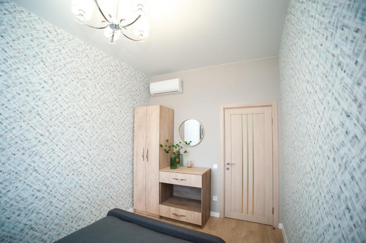 3 Bedroom, 2 Bathroom Apartment Near Forum Lviv Eksteriør bilde