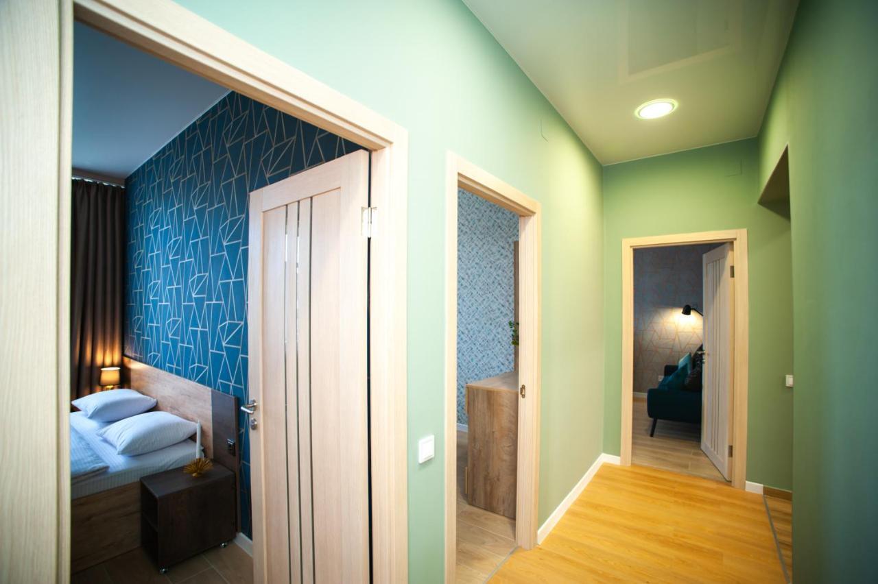 3 Bedroom, 2 Bathroom Apartment Near Forum Lviv Eksteriør bilde