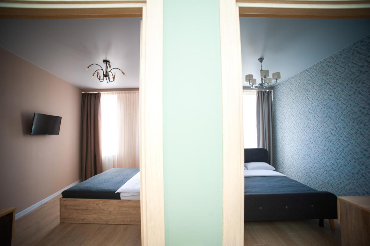 3 Bedroom, 2 Bathroom Apartment Near Forum Lviv Eksteriør bilde