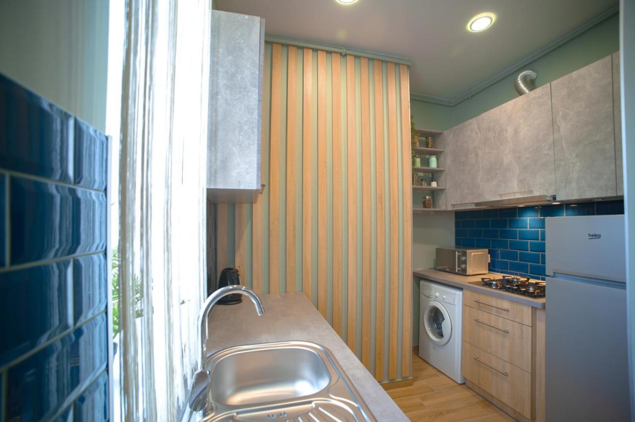 3 Bedroom, 2 Bathroom Apartment Near Forum Lviv Eksteriør bilde